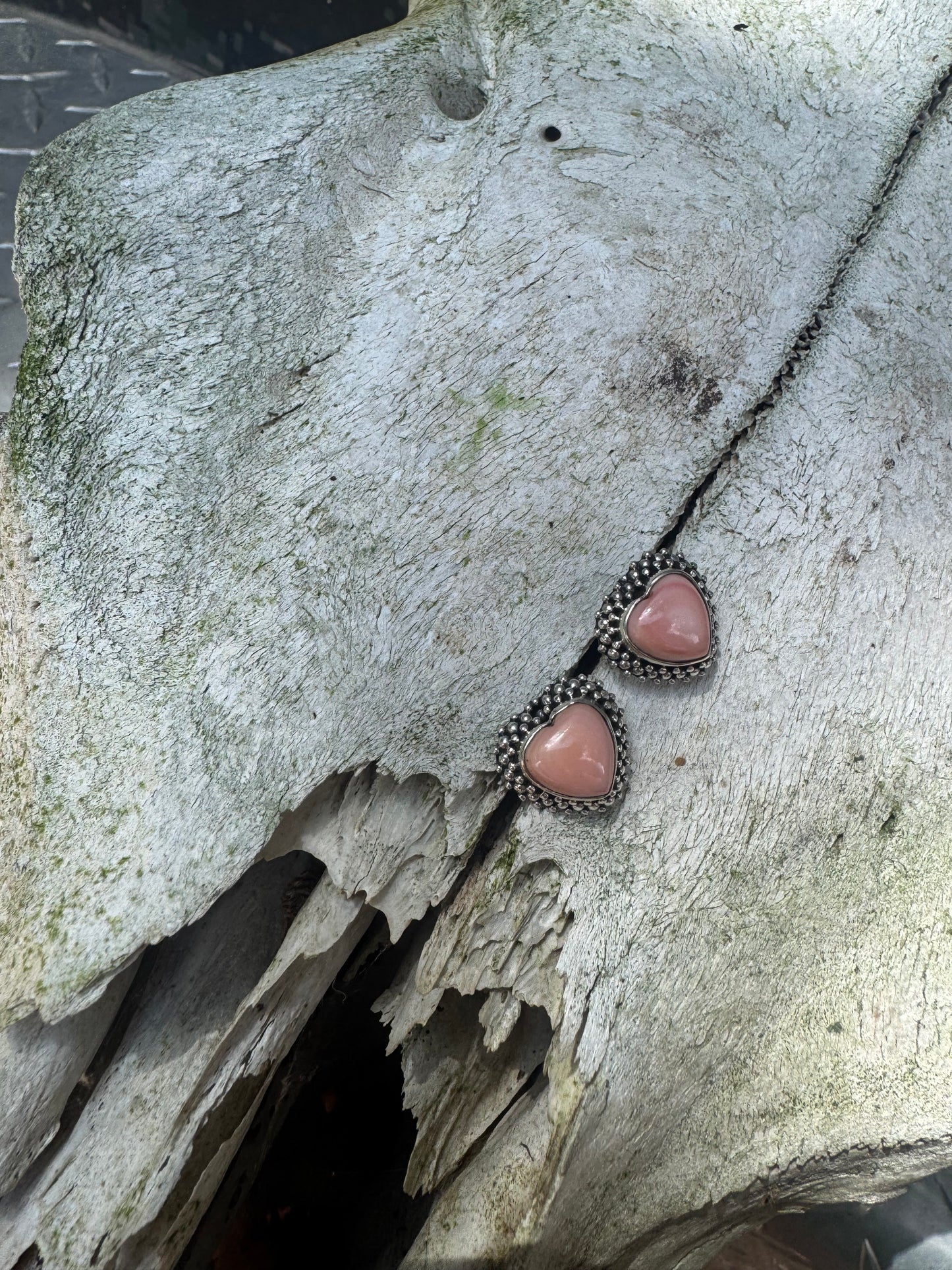 Pink Conch Heart Earrings